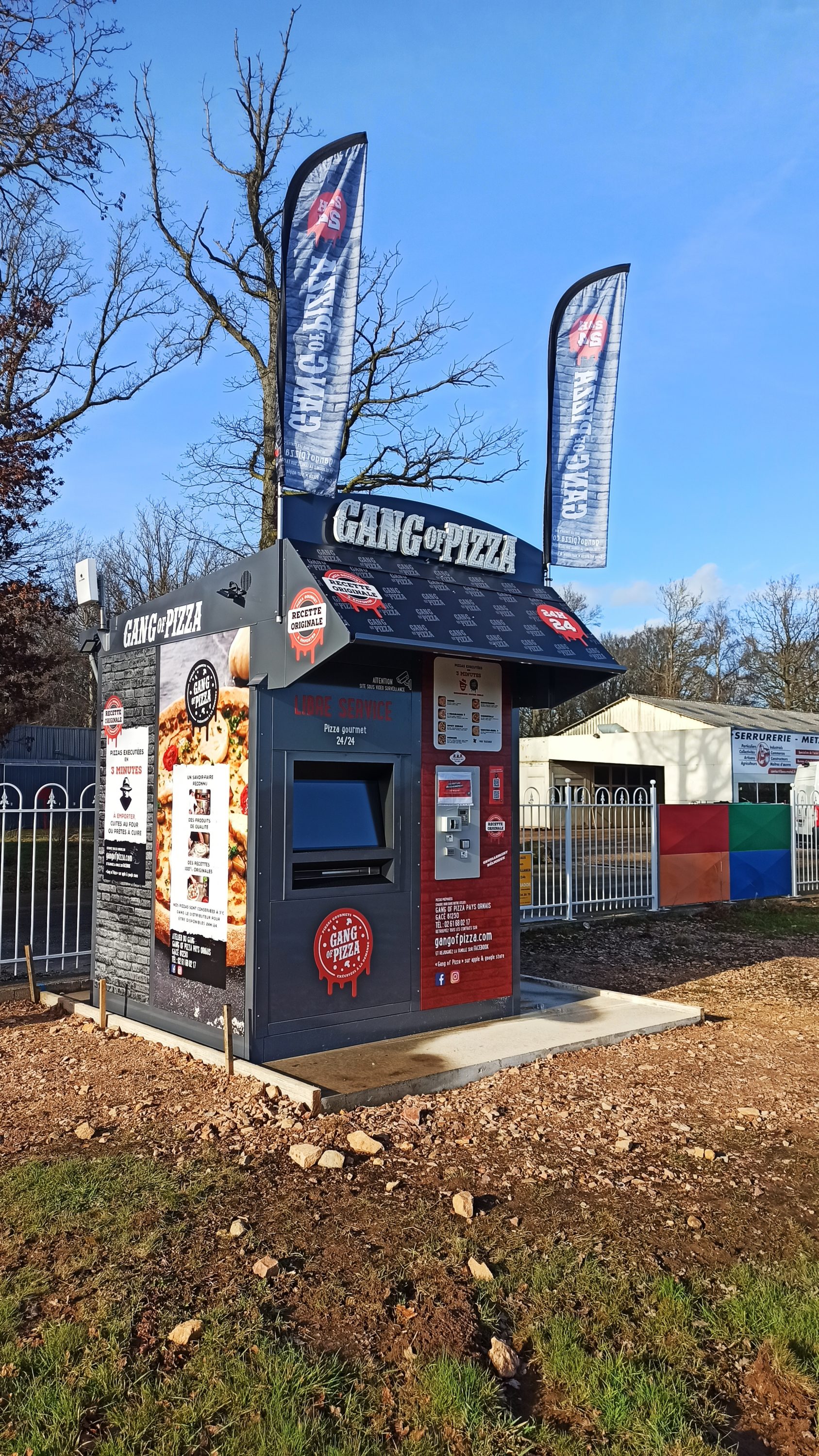 gang-of-pizza-debarque-a-mesnil-en-ouche-pays-ornais-recette-originale-gourmet-normandie-pizzas-24-7-distributeur-automatique3 gang-of-pizza-debarque-a-mesnil-en-ouche-pays-ornais-recette-originale-gourmet-normandie-pizzas-24-7-distributeur-automatique3
